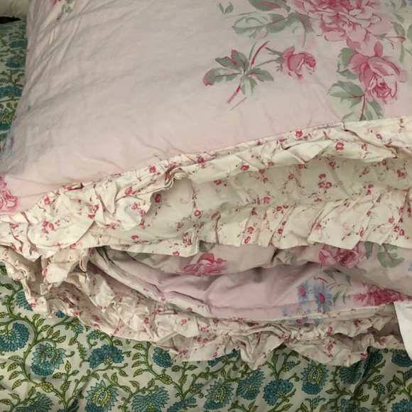 Simply Shabby Chic 3 piece king set Misty Rose ruffled comforter shams Target - Picture 10 of 12